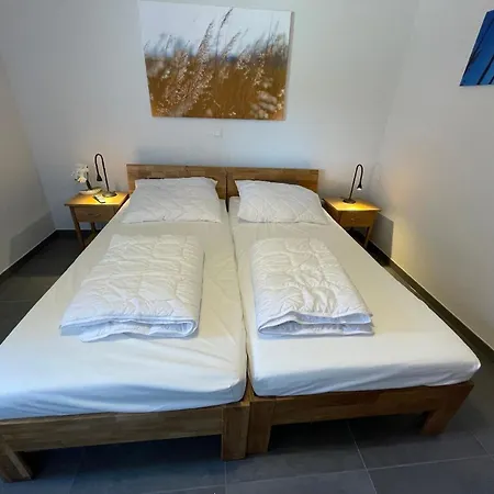 G22 Haus Mit Garten, Strandkorb Und Grillkamin *